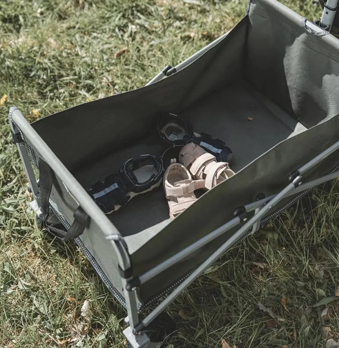 EasyCamp Hornbeam Transporter - Image 3