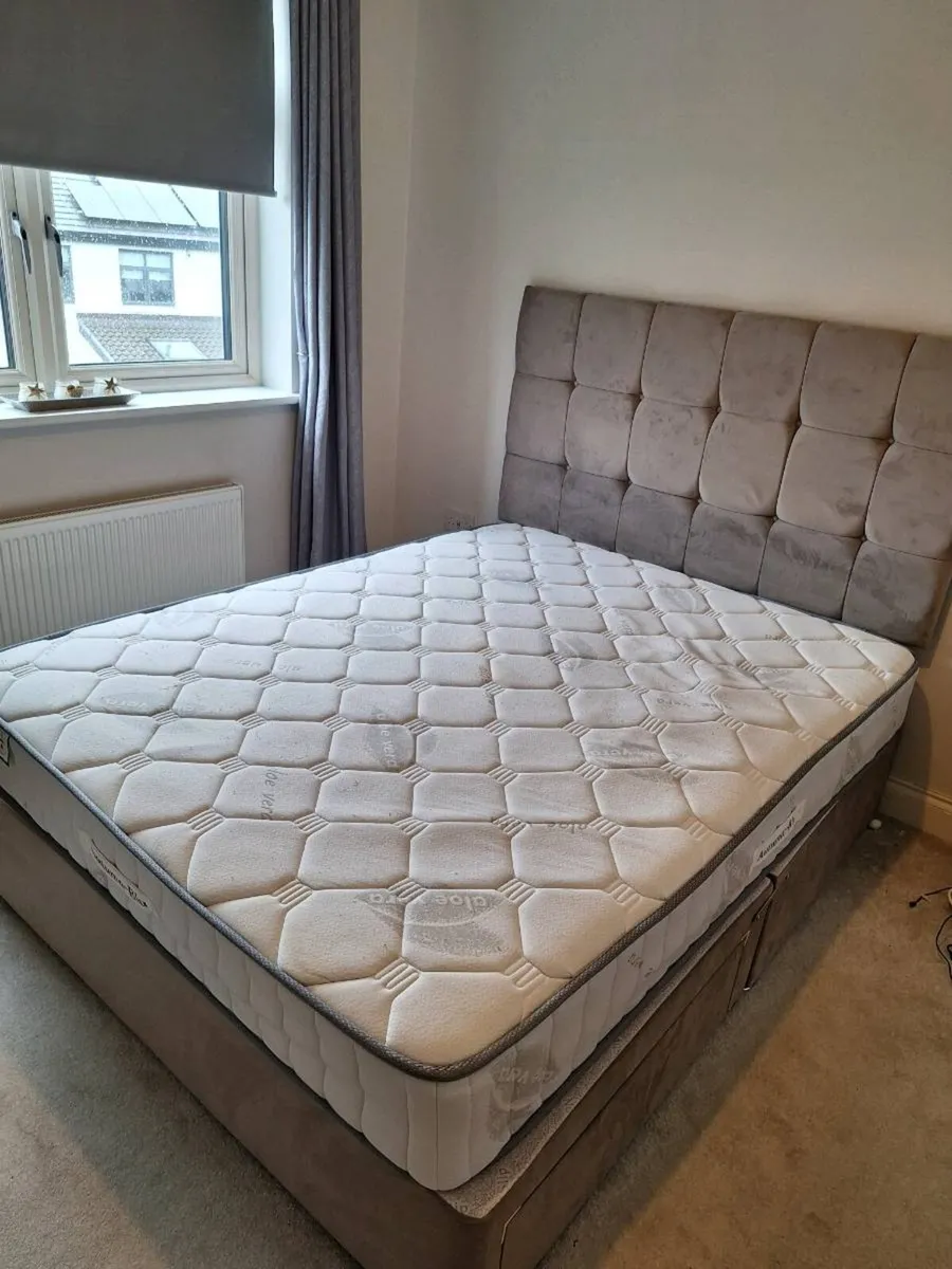 King Bed - Image 1