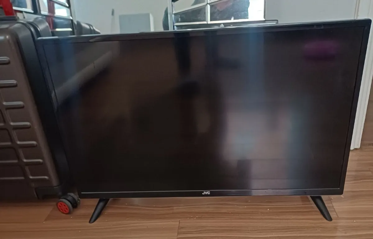 TV - Image 2