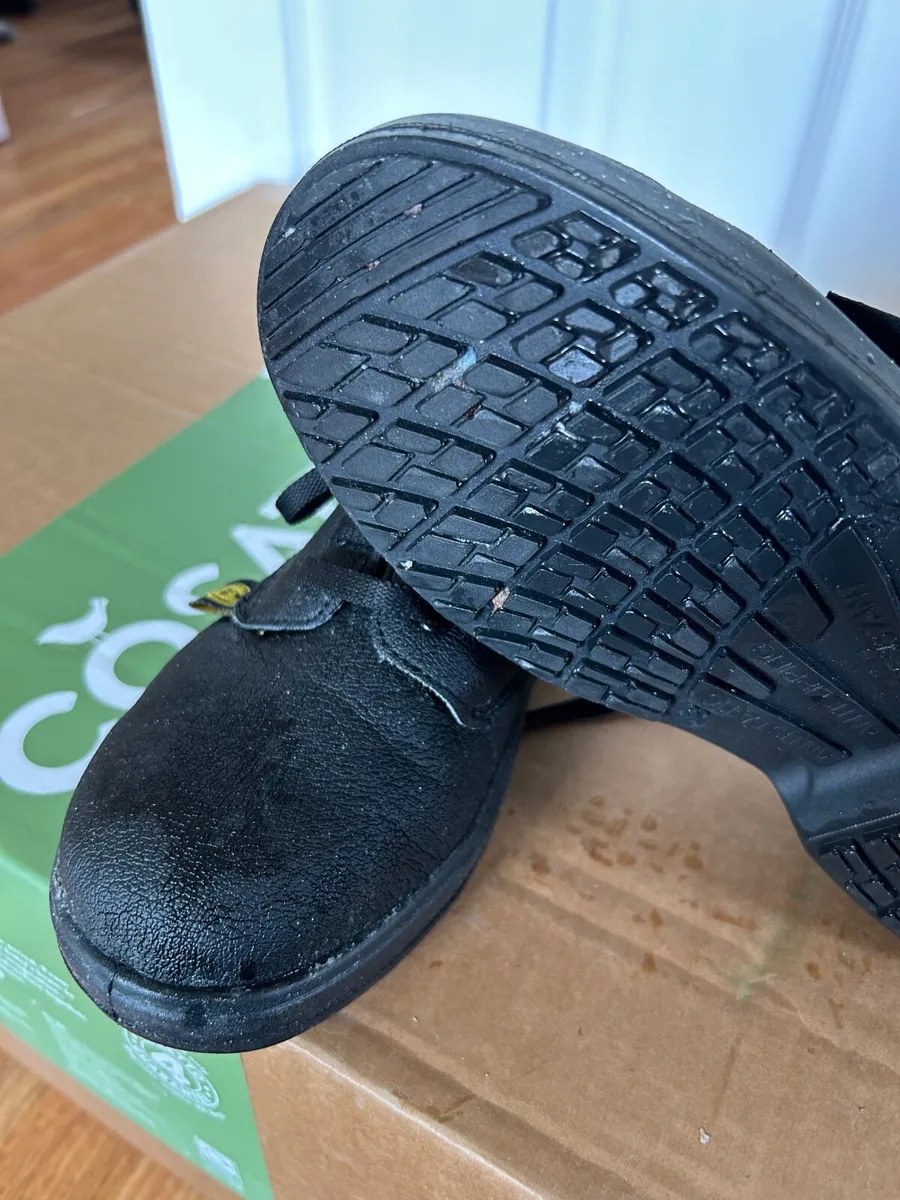 Safety shoes - Image 2