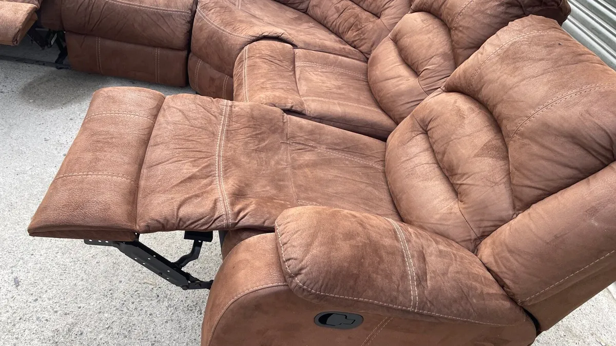 Large corner sofa - Image 4