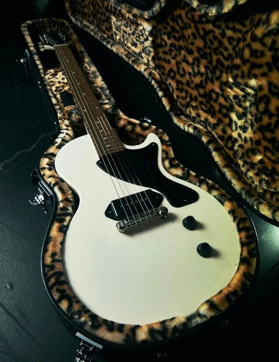WHITE Epiphone Les Paul Junior Billie Joe Armstrong Signature Model Classic White - Image 1