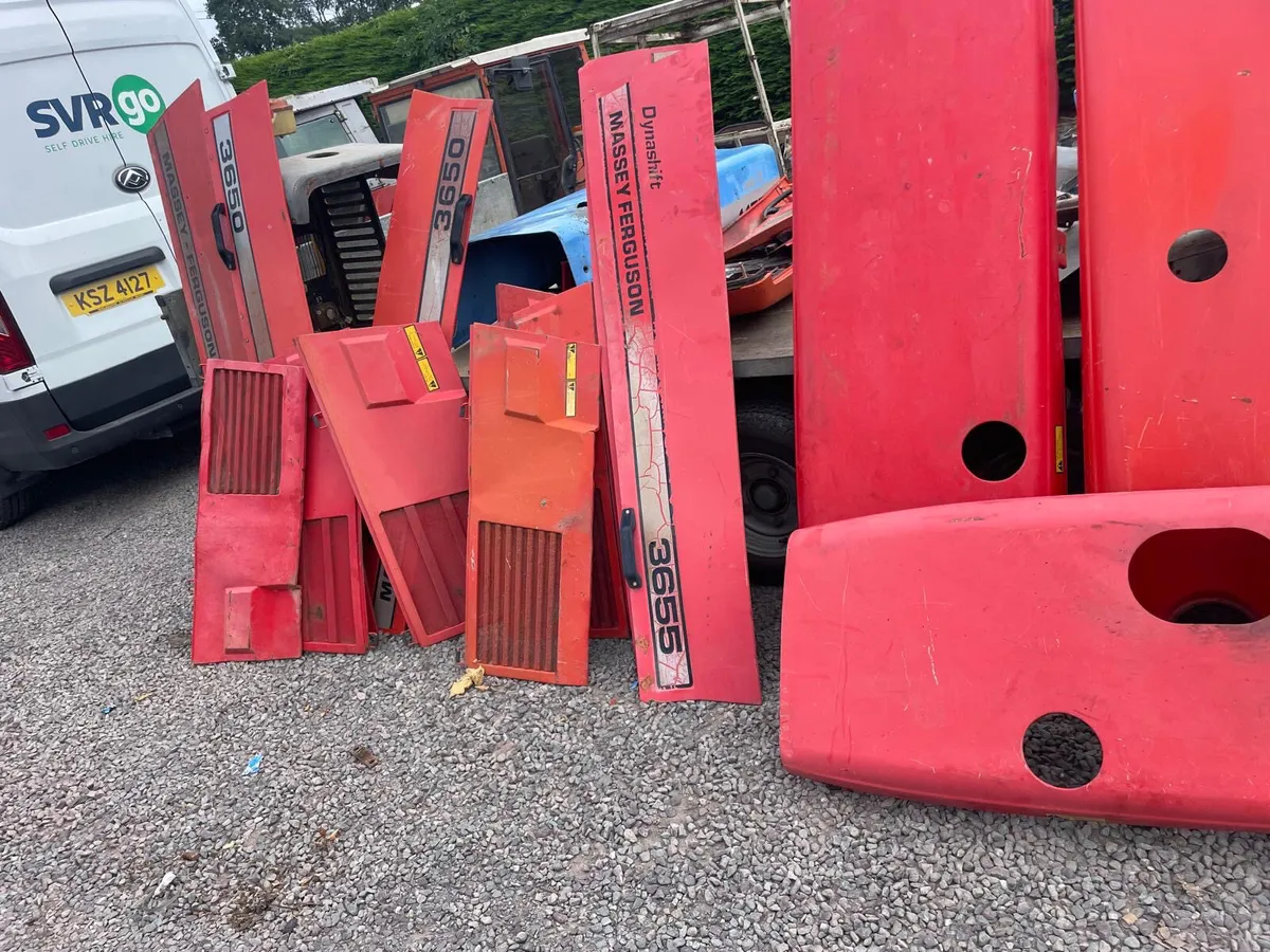 Massey Ferguson Bonnets & Panels - Image 2