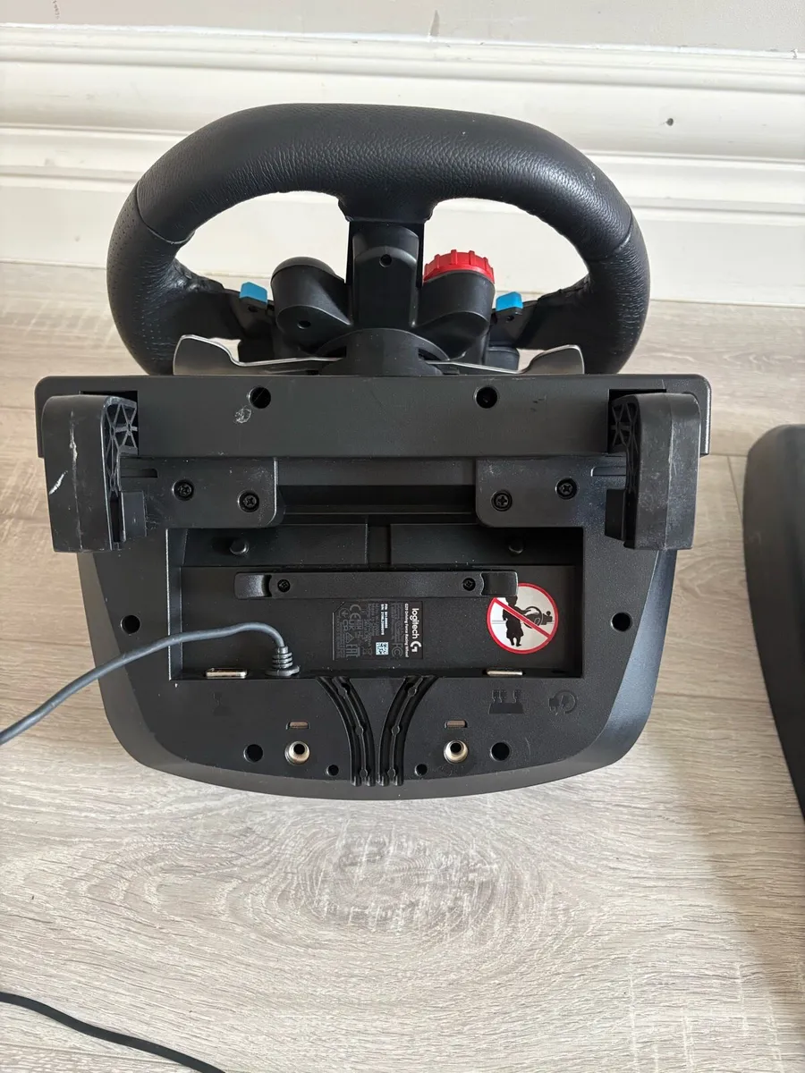 Playstation steering wheel - Image 3