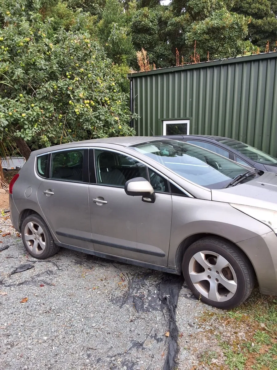 Complete Car. 1.6 D 3008 Peugeot - Image 1