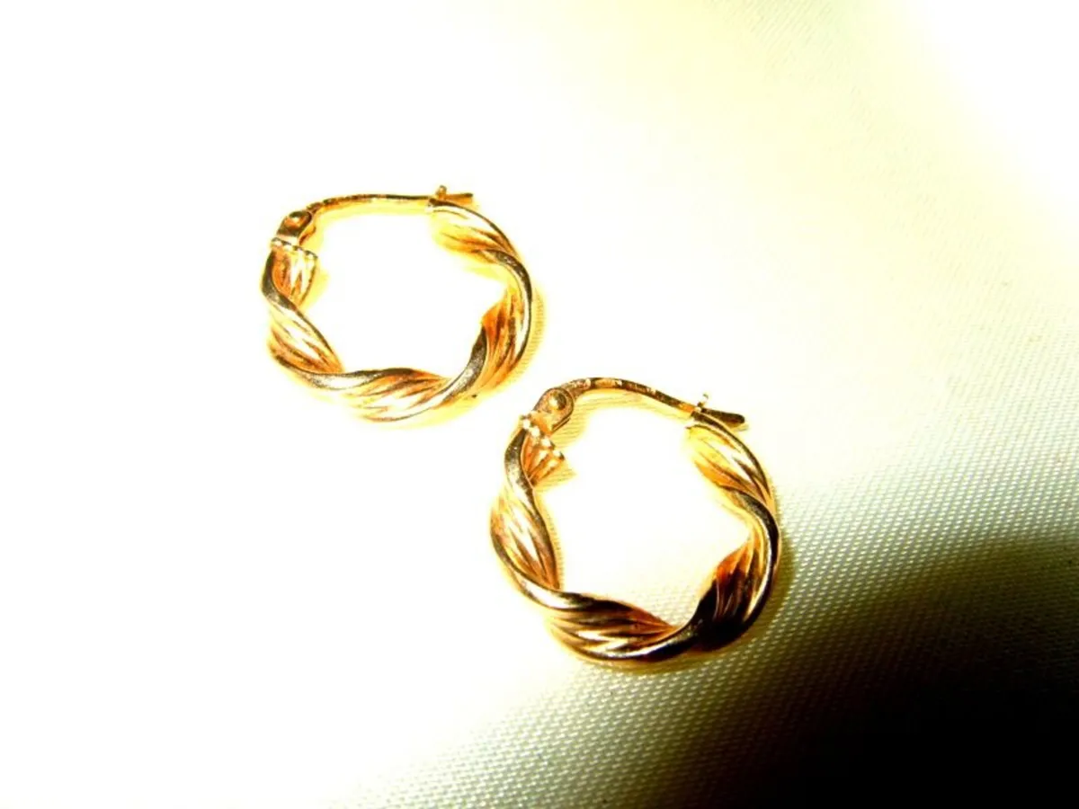 Pristine 9ct Gold 1" Twisted Rope Hoop Earrings - Image 4