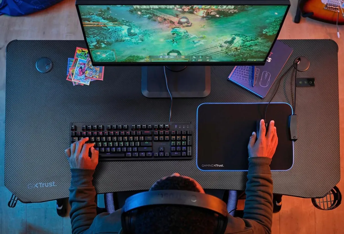 Luminus Pro Gaming Desk 120x60 LED RGB Computer - Image 2