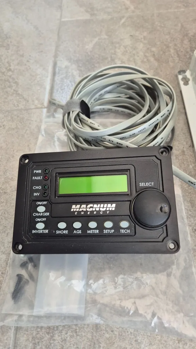 Magnum Inverter/charger  2700W with remote - Image 3