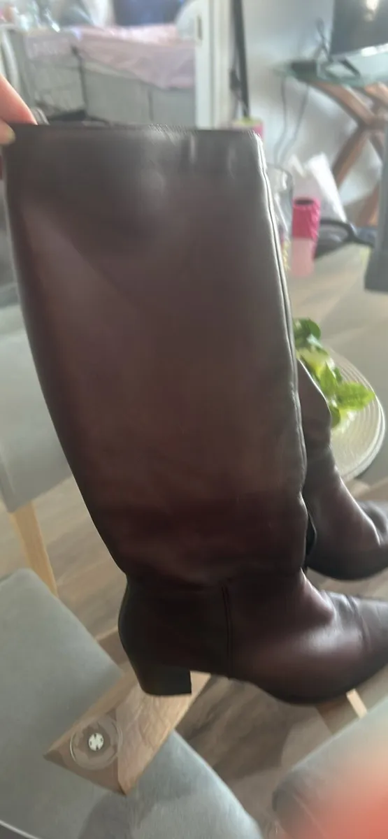 Women’s boots - Image 1