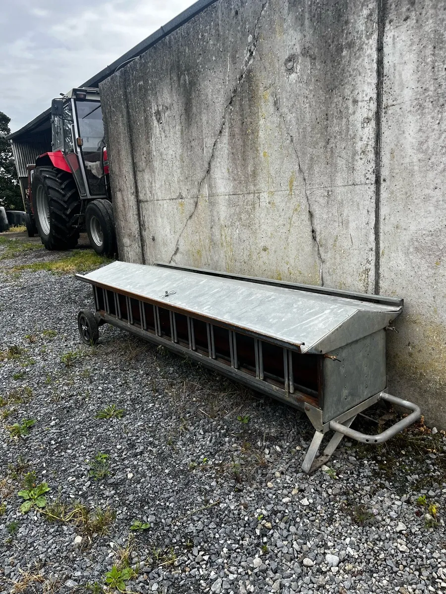 Lamb creep feeder - Image 1