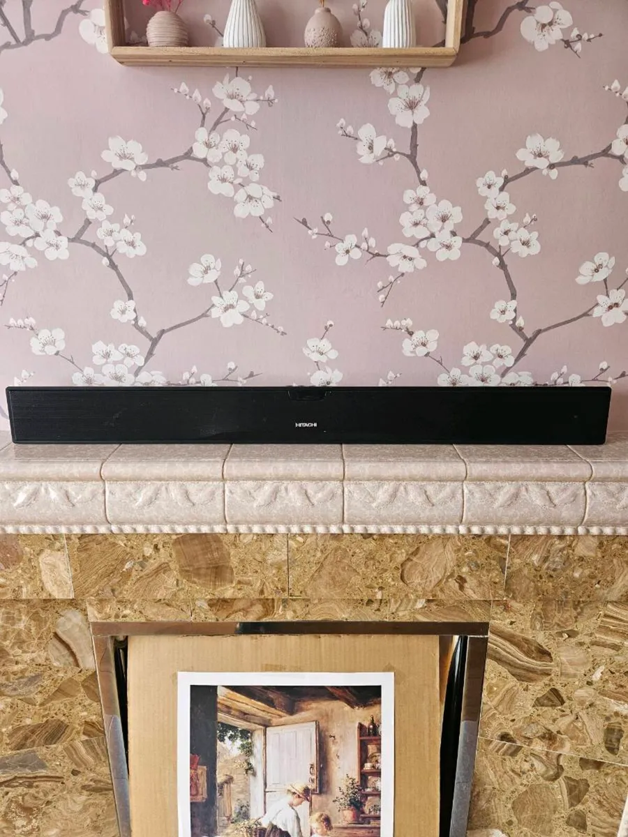 Hitachi soundbar - Image 1