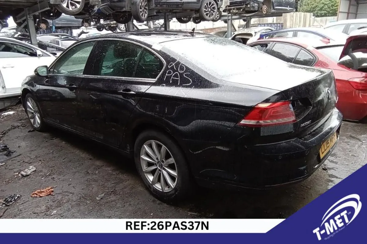 2015 VOLKSWAGEN PASSAT BREAKING FOR PARTS - Image 3