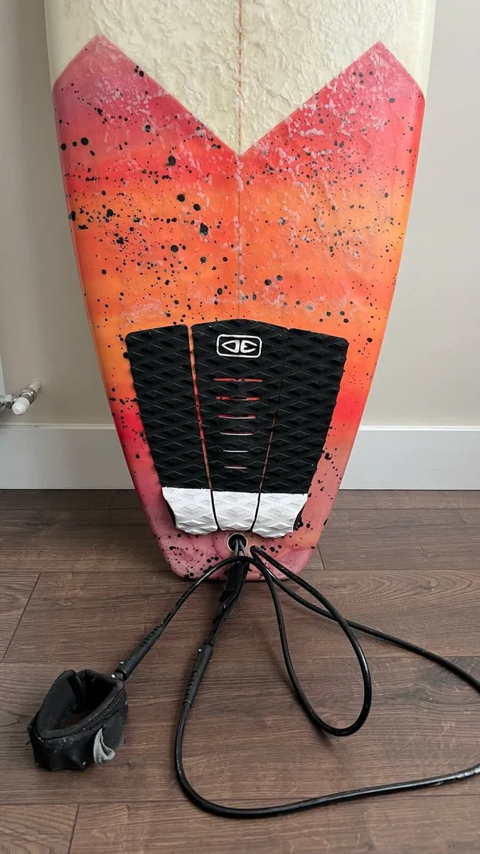 Surfboard - Image 3