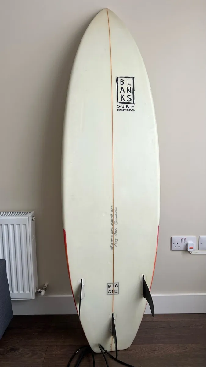 Surfboard - Image 4