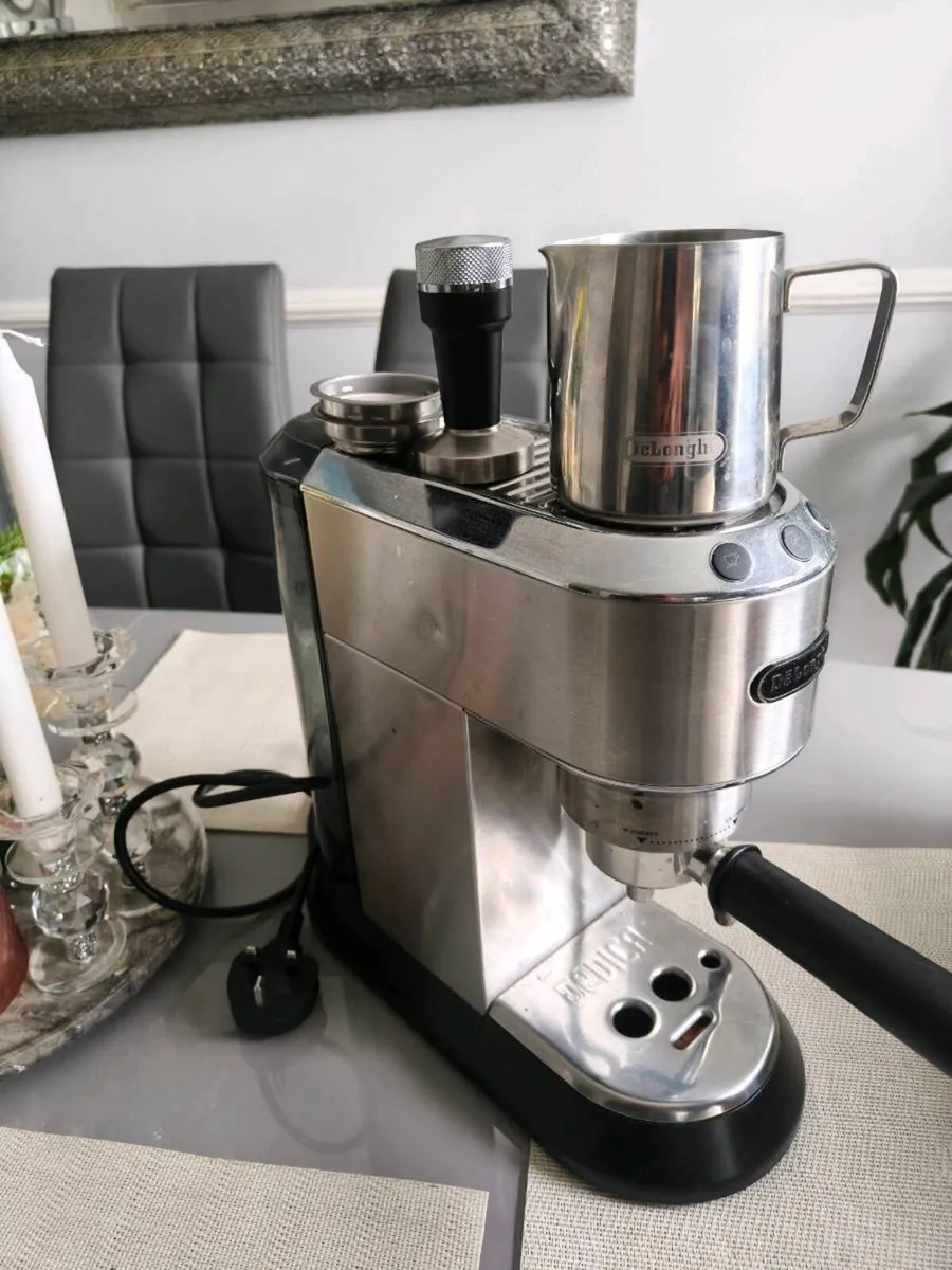 Delonghi coffee machine - Image 3