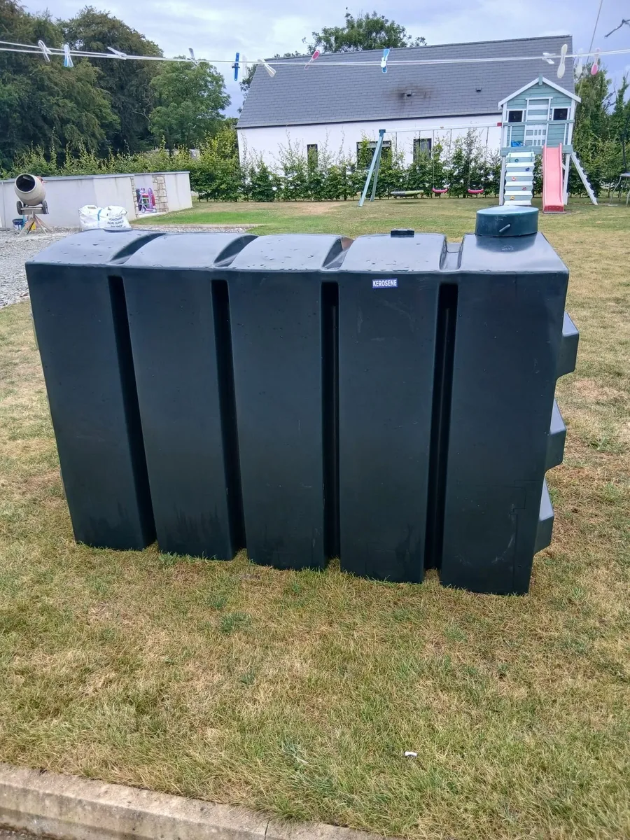 Oil tank - Image 3