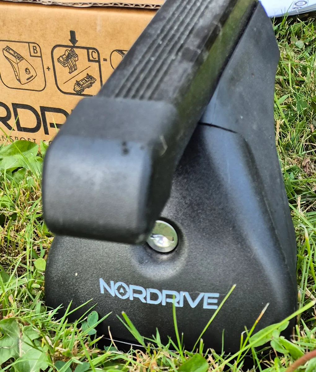 Nordrive steel roof bars and feet kit - universal - Image 3