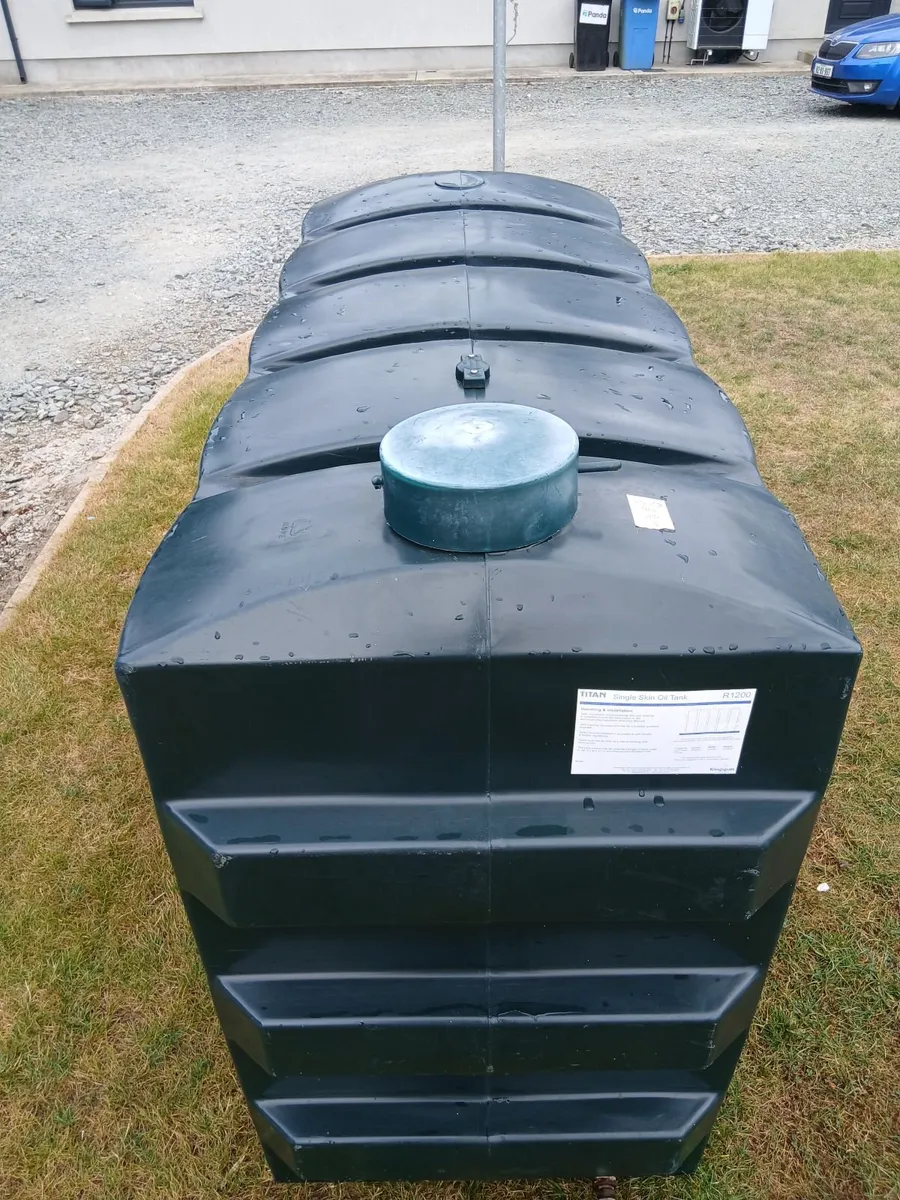 Oil tank - Image 4