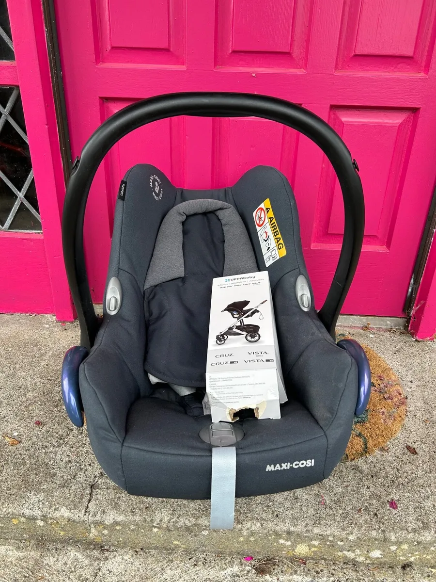 Baby stroller and baby car seat. - Image 3