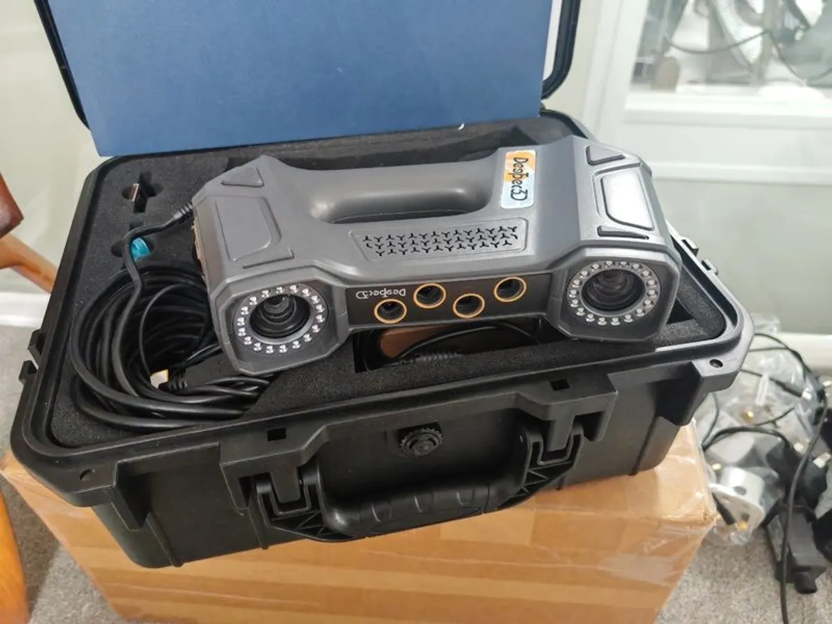 Deeptech3d StarX-Pro 3d laser scanner - Image 2