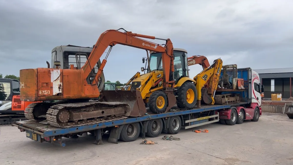 Hitachi's & JCB 's Wanted