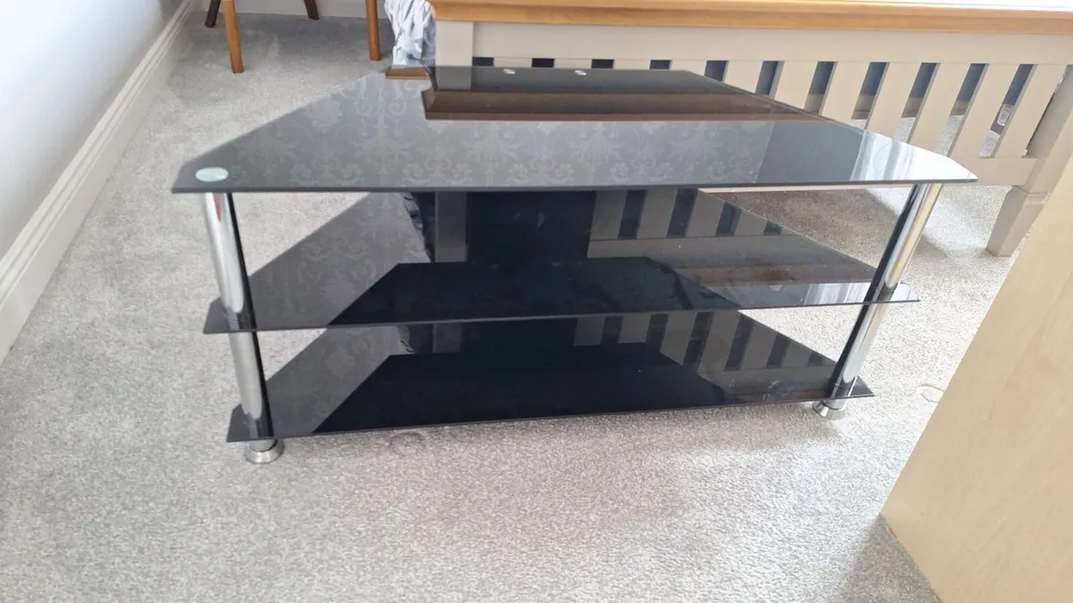 TV black glass unit FREE - Image 1