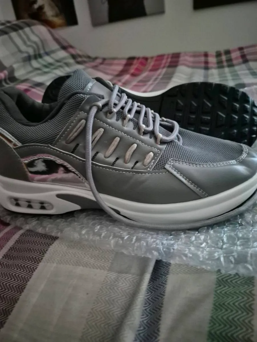TRAINERS - Image 4