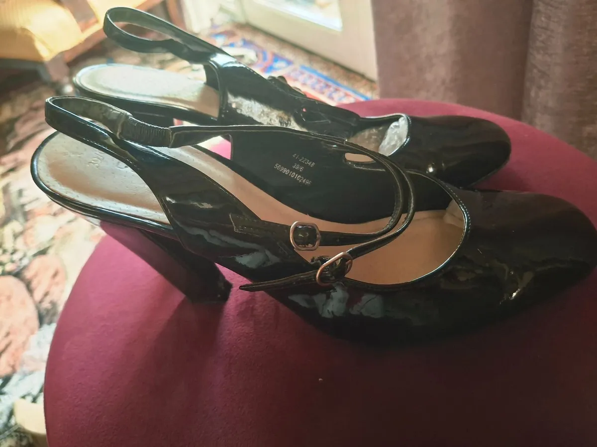 Elegant Black Patent Double-Strap Slingback Heels. - Image 3