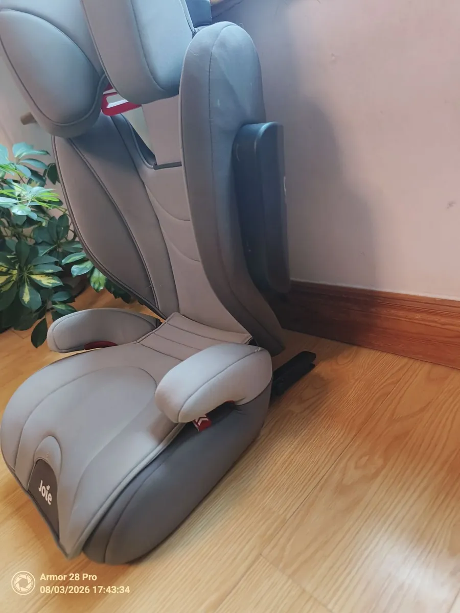 Kids car seat - Image 1