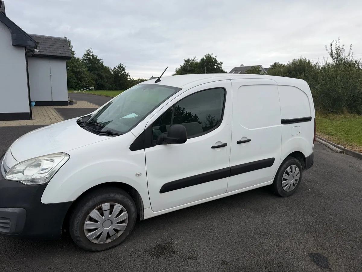 Citreon berlingo enterprise - Image 4