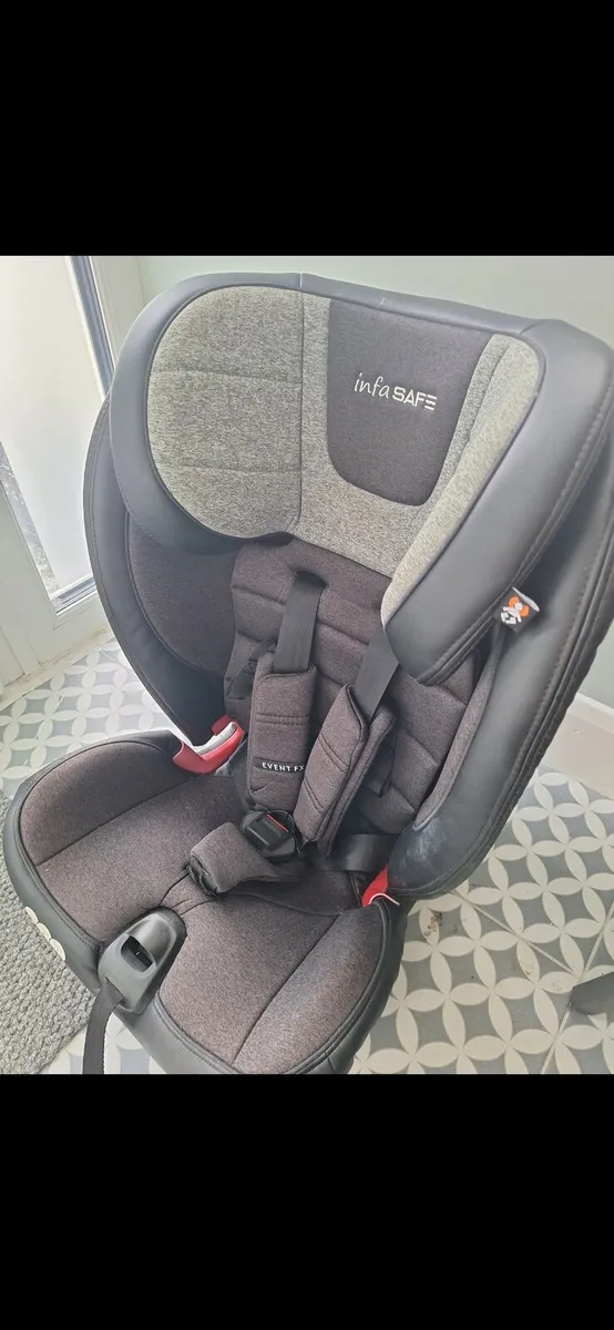 Infasafe Car seat - Image 2