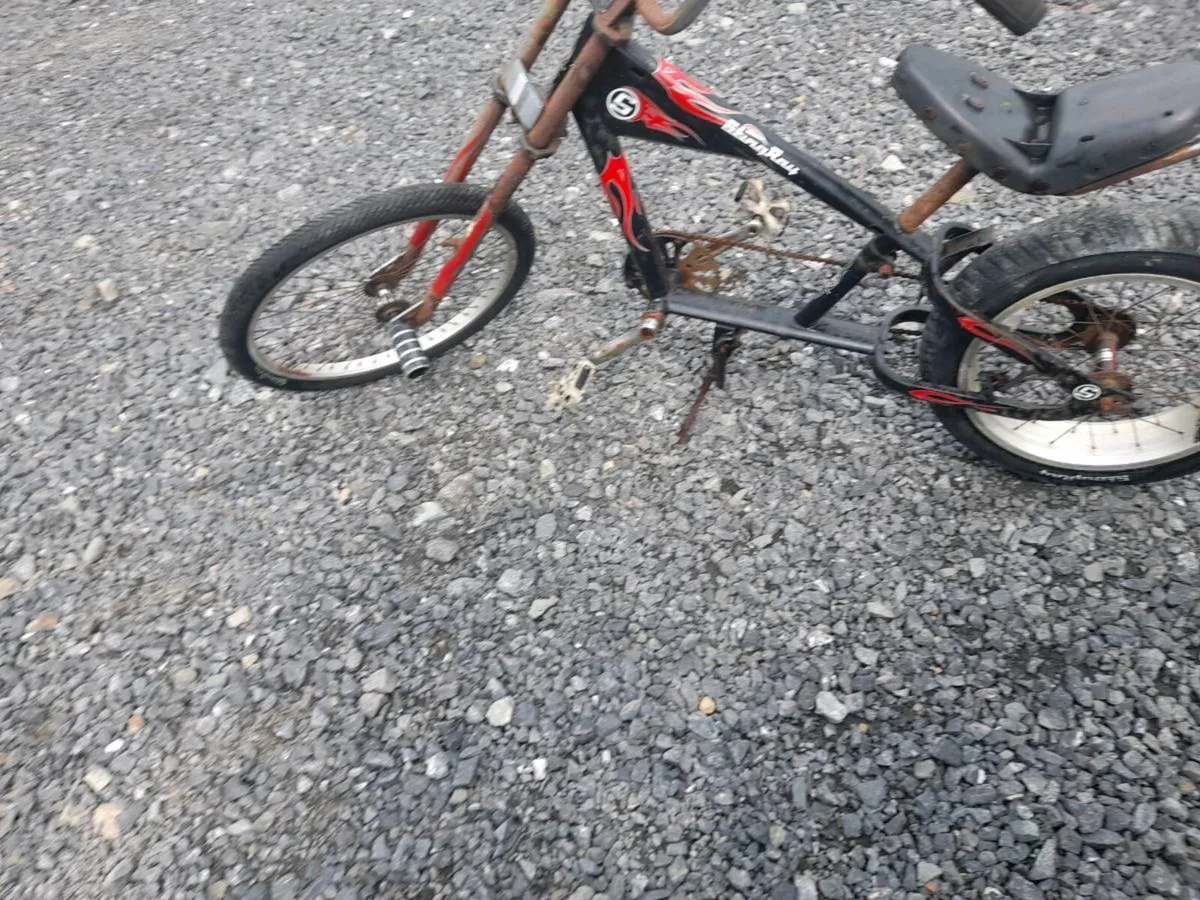 Schwinn Stingray Chopper - Image 2