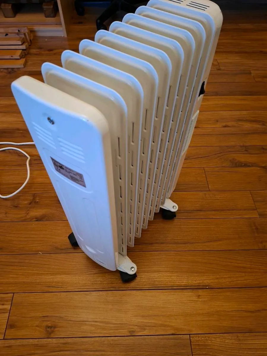 2500 Watt Portable Electric Radiator / Hot Air - Image 3