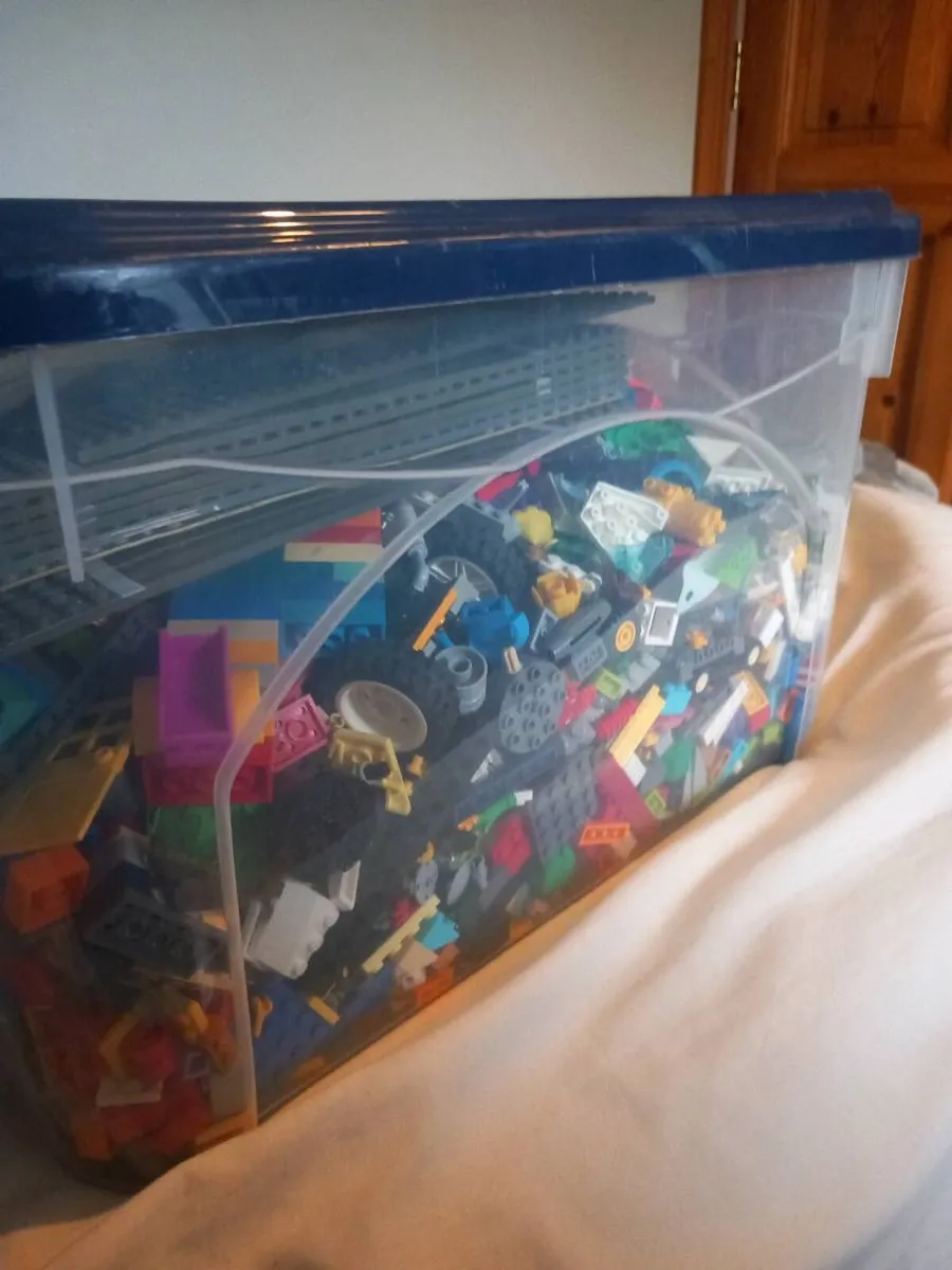 Lego - Image 2