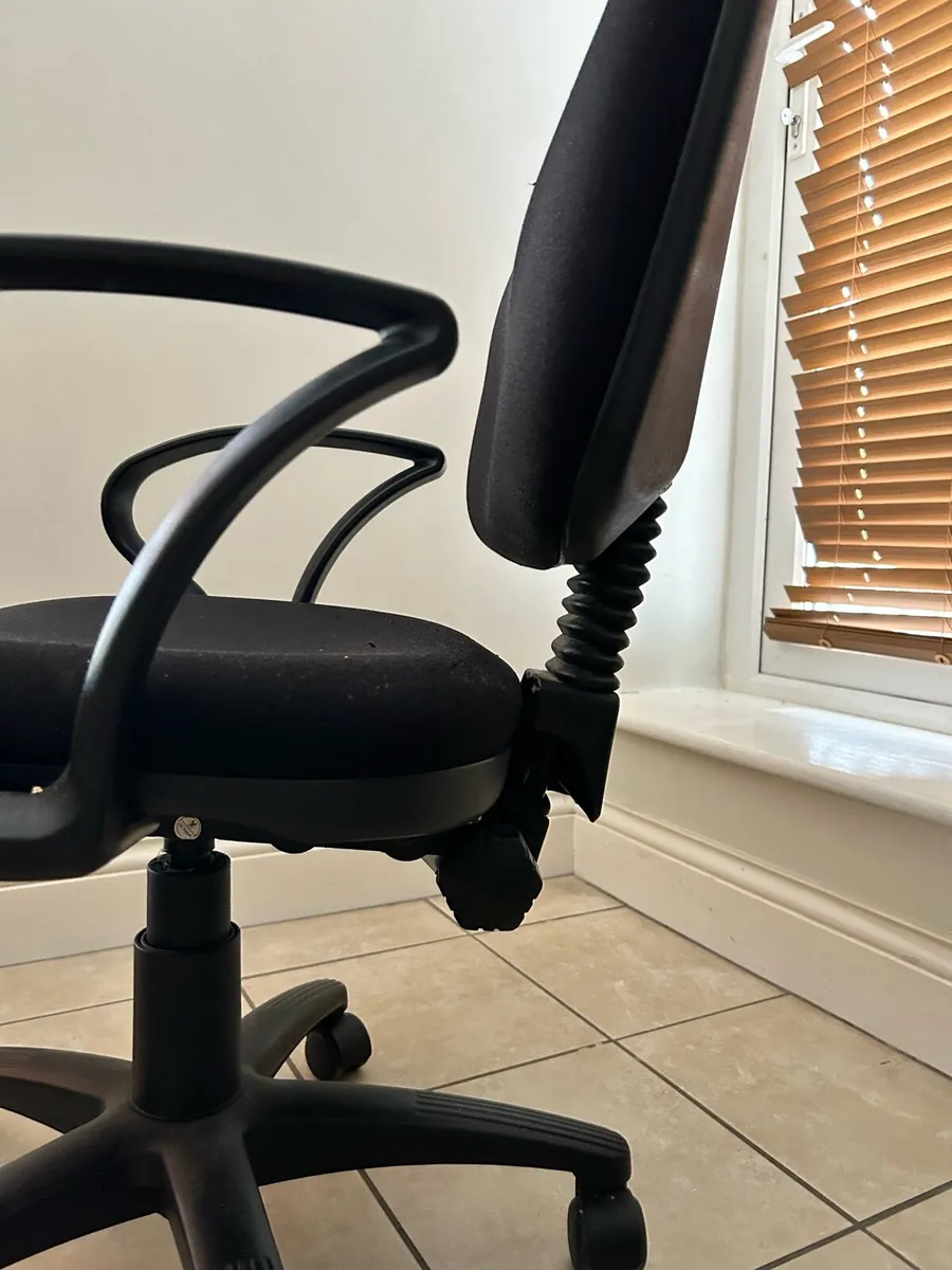 Office chair - Image 2
