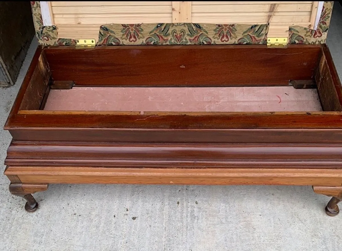 Wooden Blanket Box - Image 2