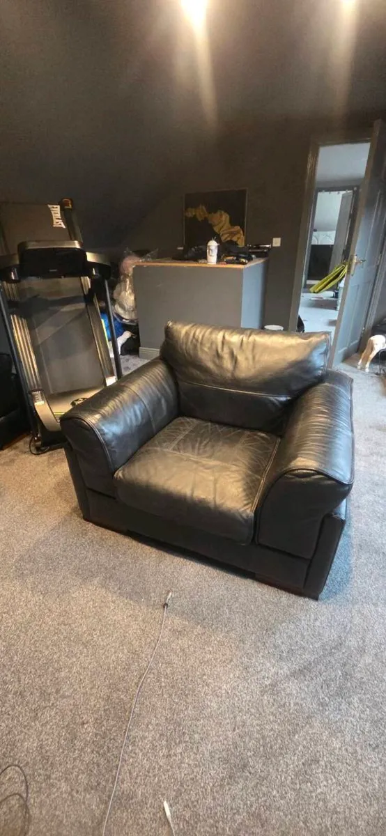 Complete set of leather sofa - Image 3