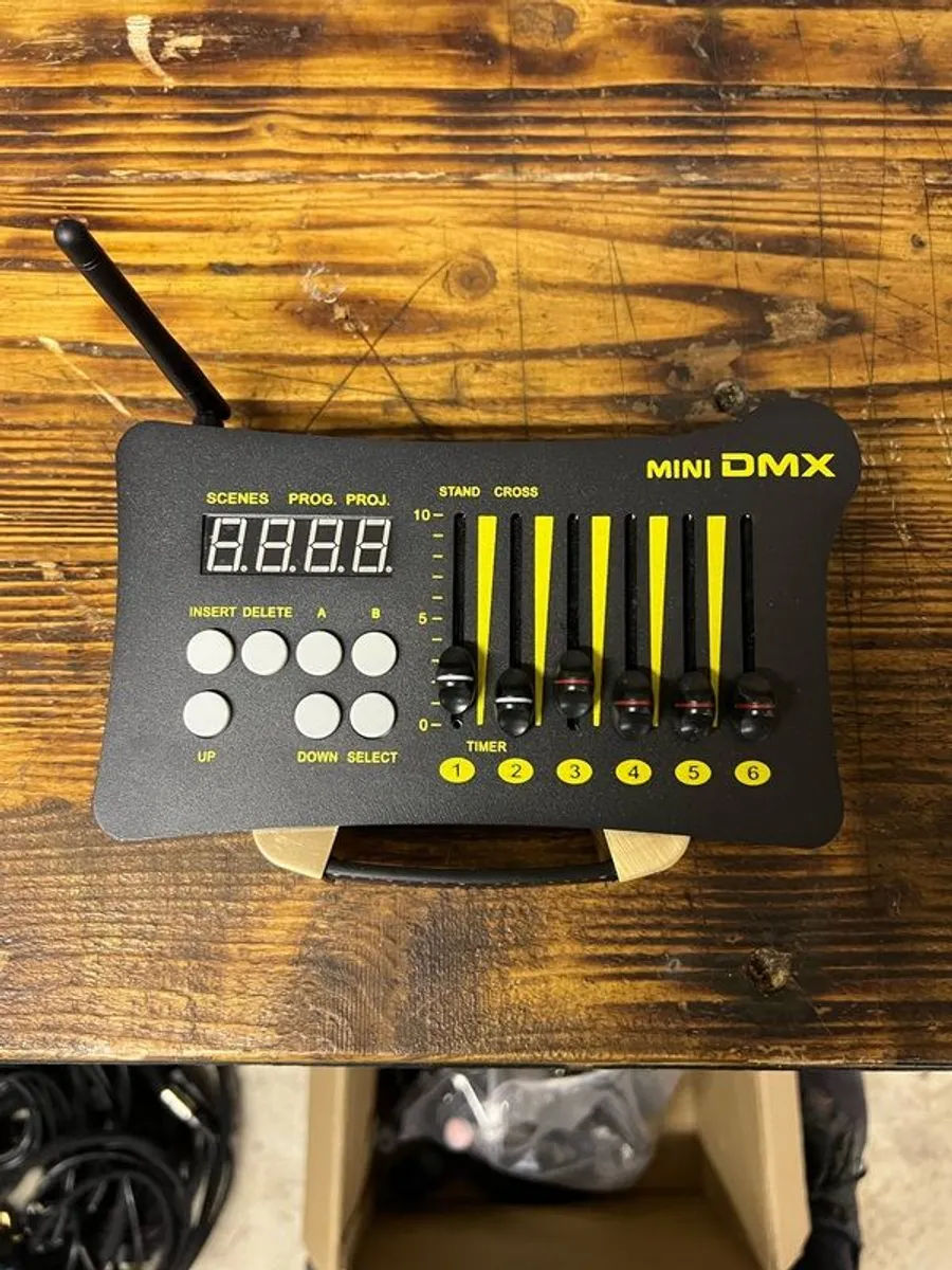 Wireless Rechargeable Mini DMX Controller - Image 2