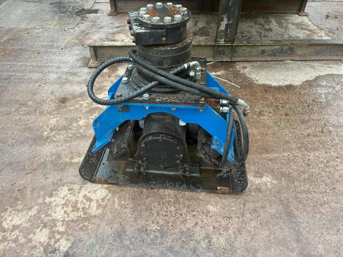 Plate compactor - Image 3