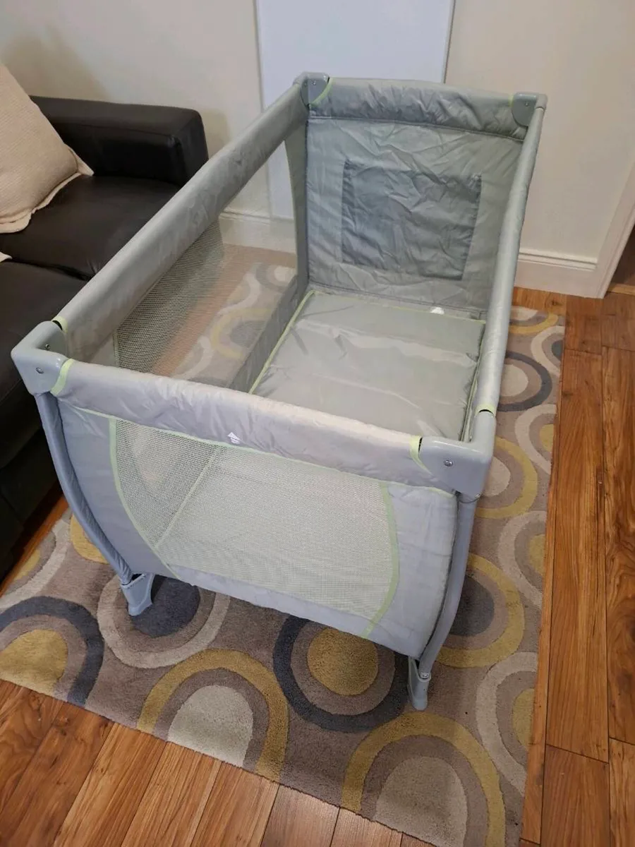 Travel Cot Babylo Alpha 4ft x 2ft Excellent - Image 1