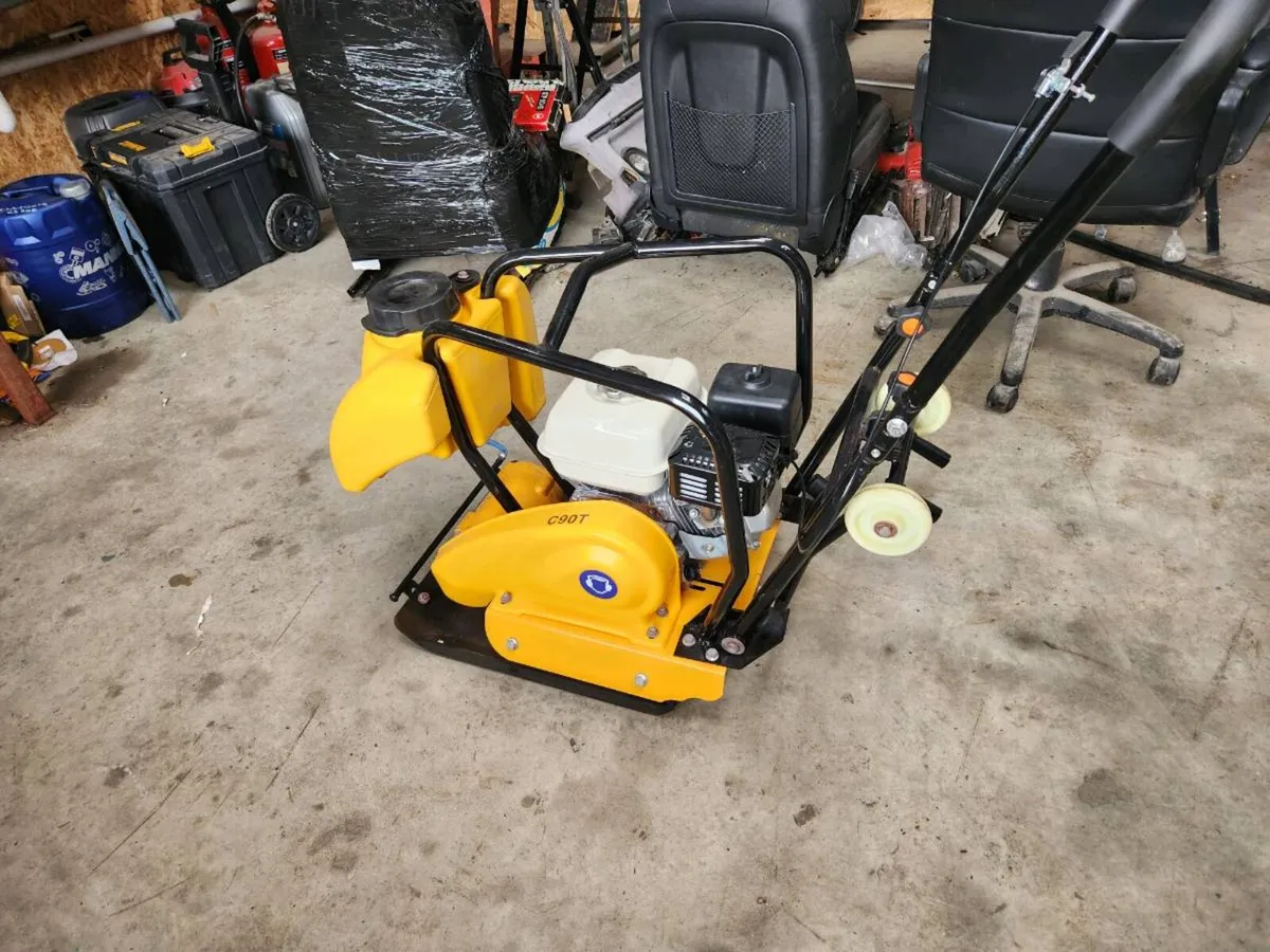 Brand New C90 Honda GX160 Petrol Wacker Plate – 18 - Image 1