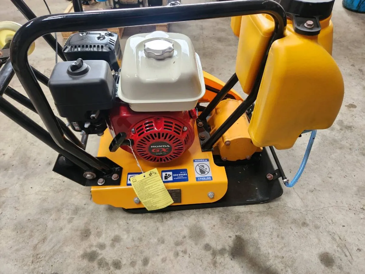 Brand New C90 Honda GX160 Petrol Wacker Plate – 18 - Image 4
