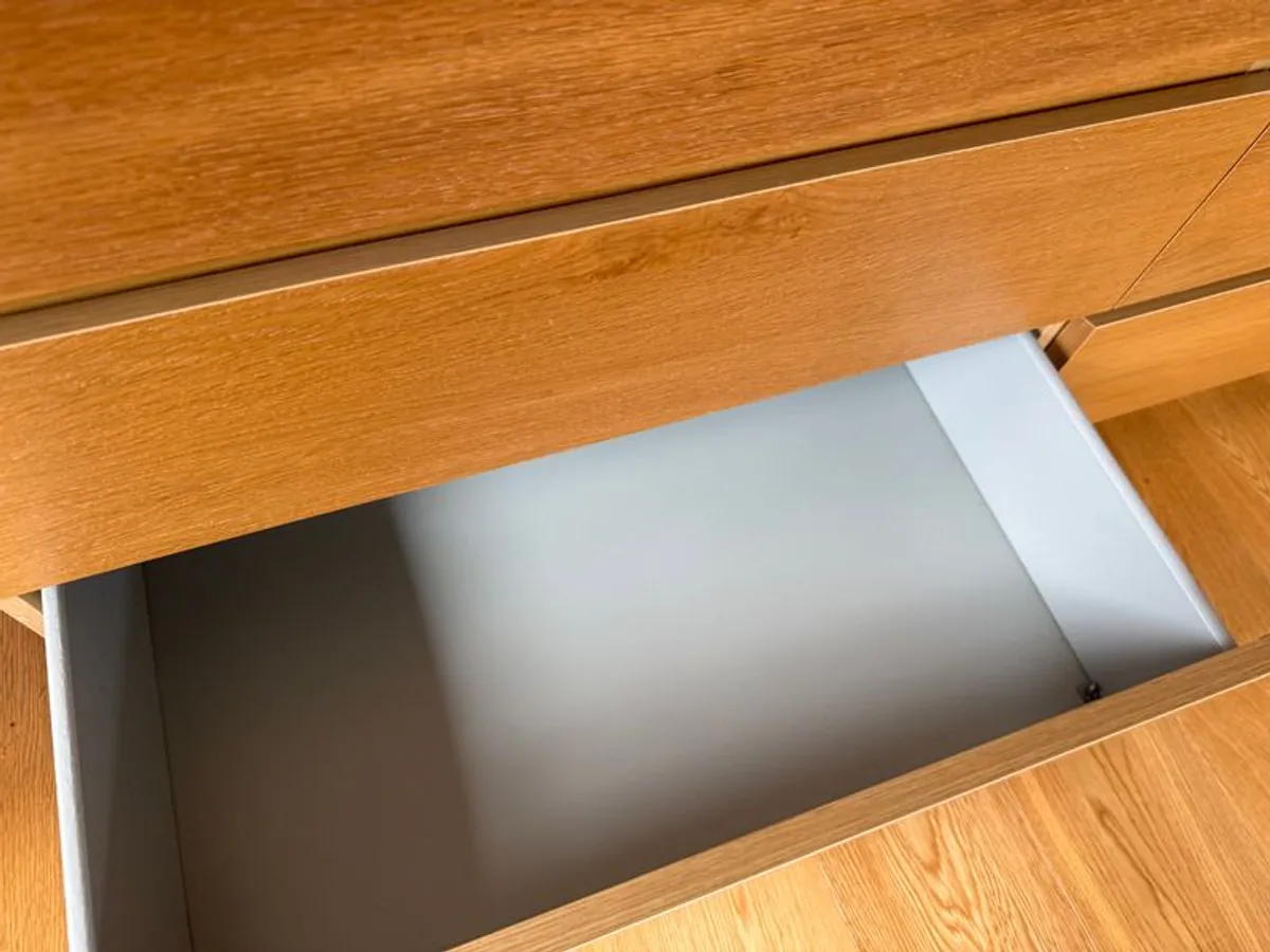 IKEA MALM 6-Drawer Chest of Drawers (Oak Finish) - Image 4