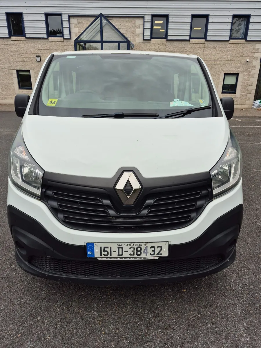 Renault Trafic 2015 - Image 2