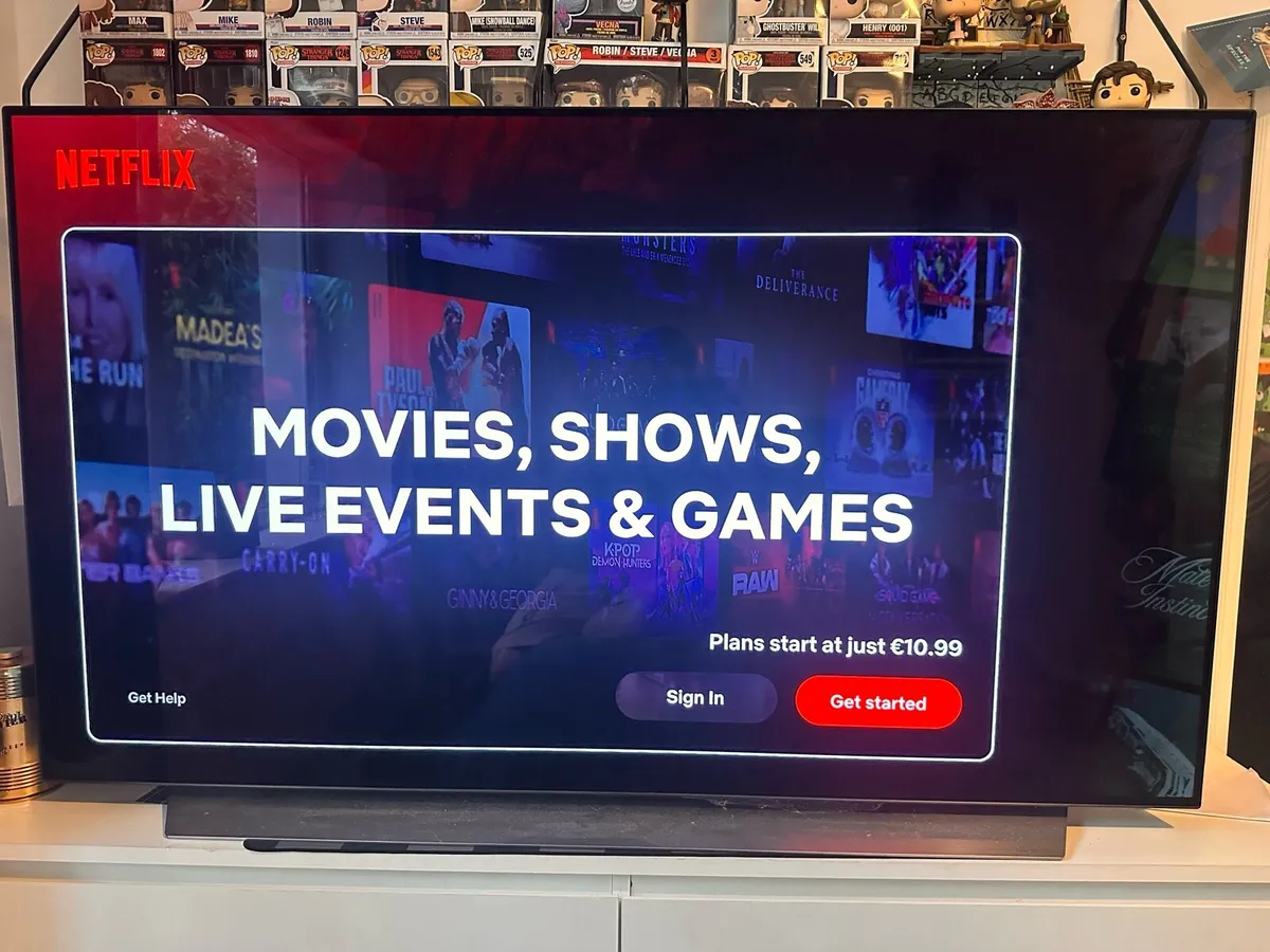 55-inch LG CX OLED TV - Image 2