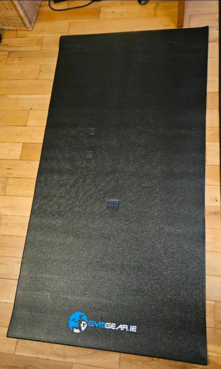 Gym mat floor protector
