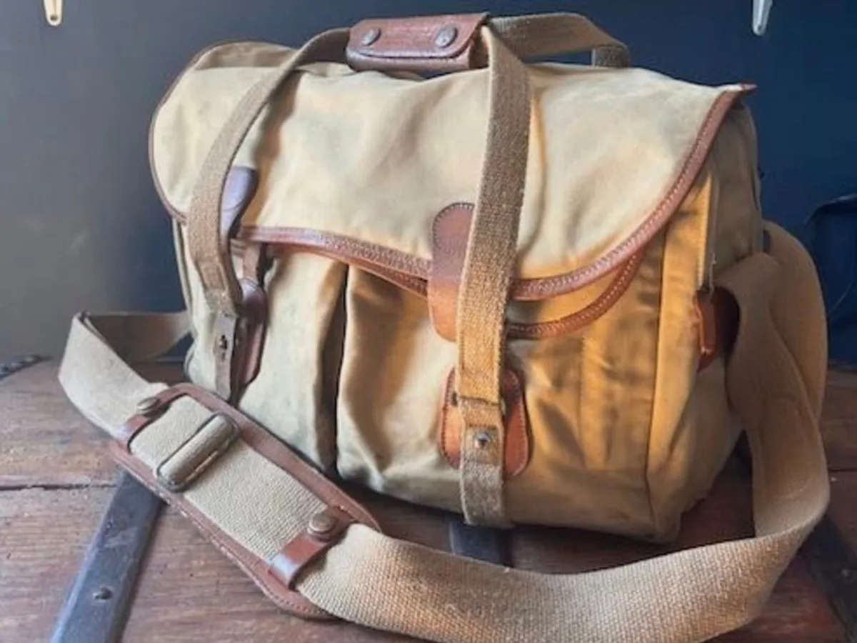 Genuine Vintage Billingham 335 Camera Bag Built to Last a Lifetime - Image 2