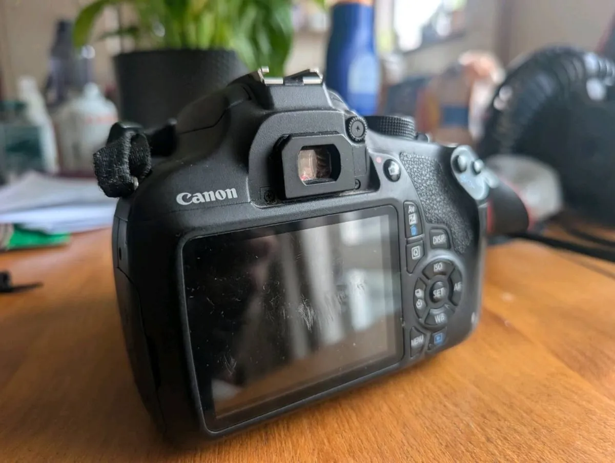 Canon EOS 1200D + 18-55mm lens - Image 2