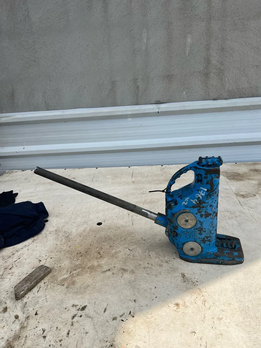 5 Tonne Toe Jack Tangye Hydraclaw - Image 2