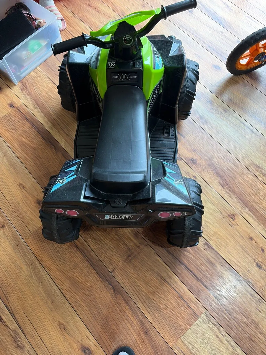 Child’s electric quad - Image 1